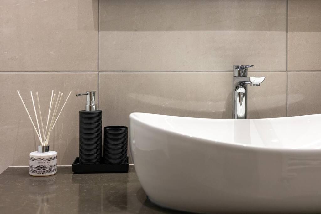 Apartman Drago 4* - 2 Minutes From The Town Centre Сплит Экстерьер фото